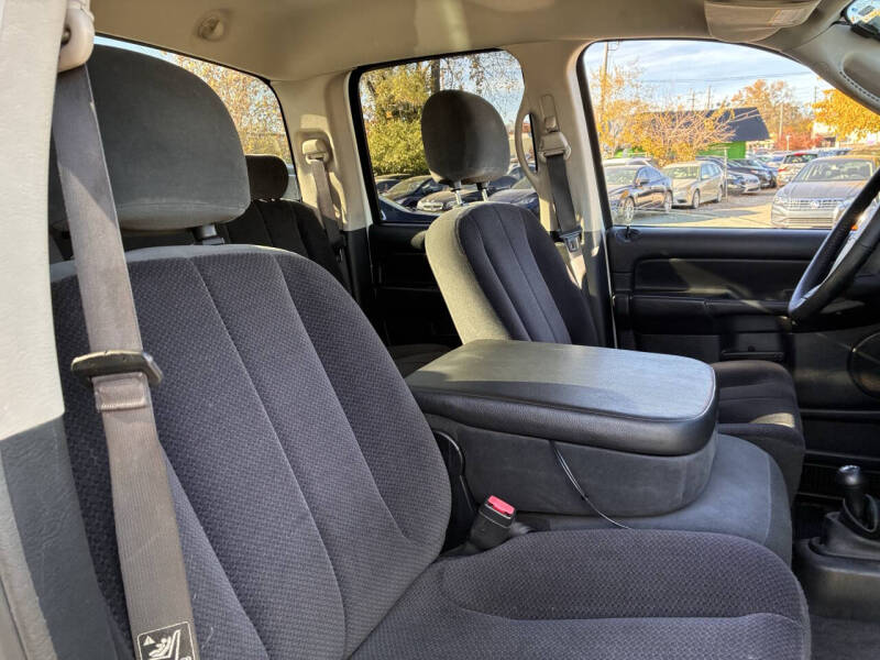 2004 Dodge Ram 1500 SLT