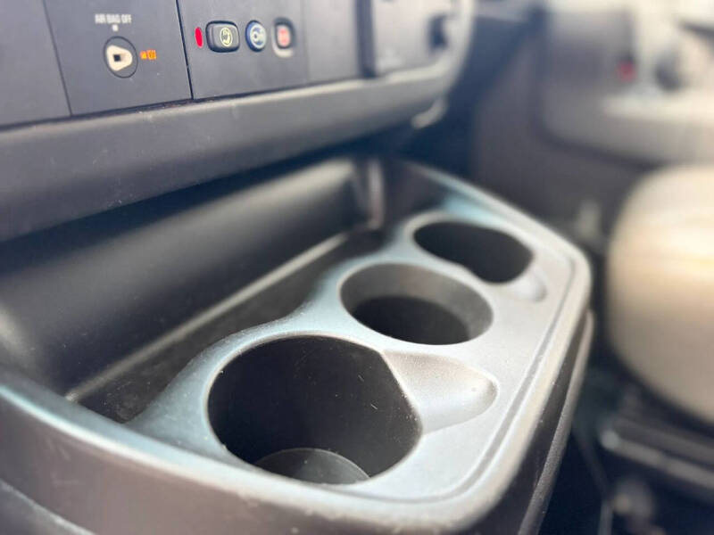 2020 Chevrolet Express 2500