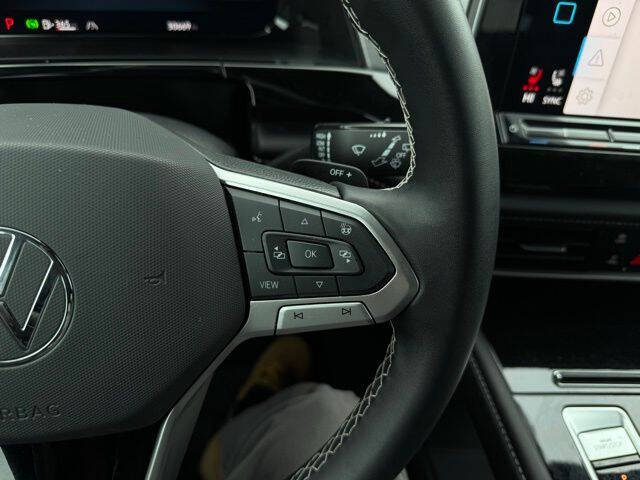 2025 Volkswagen Atlas Cross Sport SE 4Motion