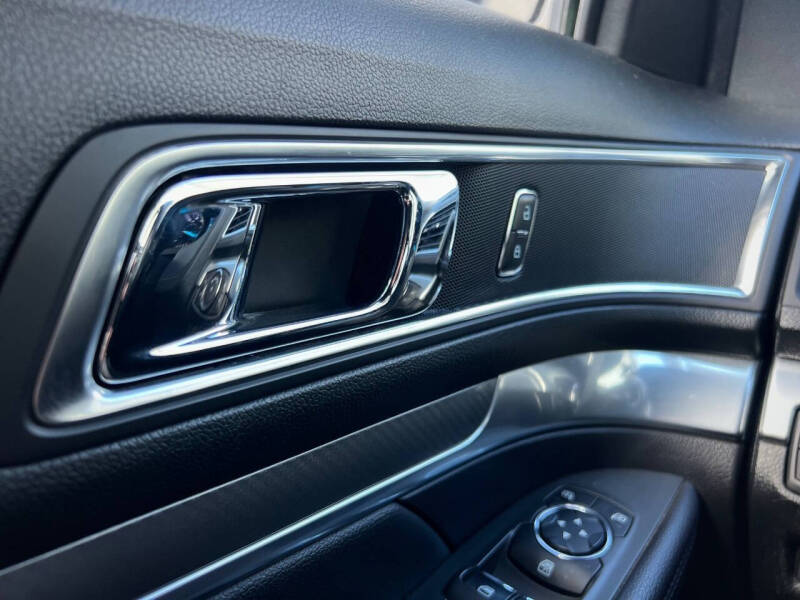 2017 Ford Explorer Sport