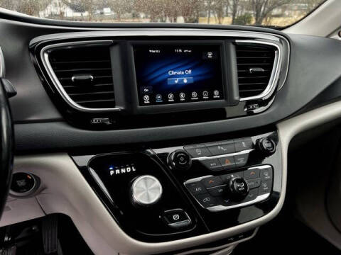 2020 Chrysler Pacifica Touring L