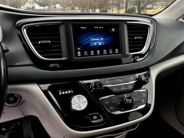 2020 Chrysler Pacifica Touring L