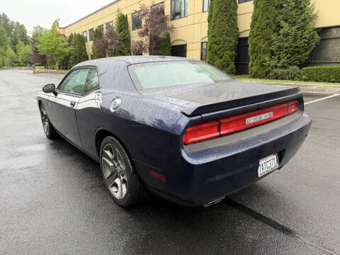 2013 Dodge Challenger R/T Plus