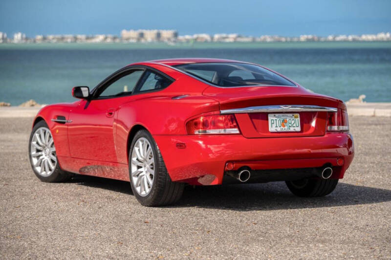 2002 Aston Martin Vanquish