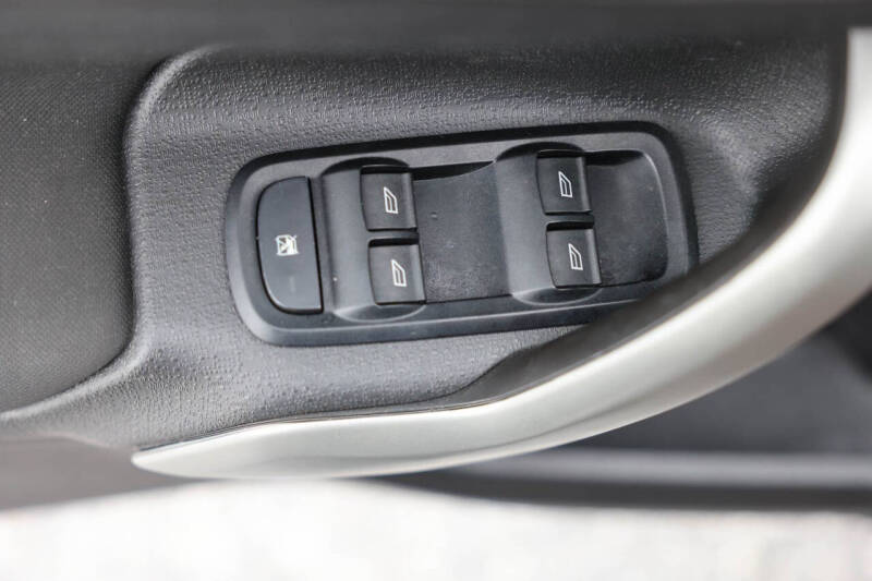 2013 Ford Fiesta SE