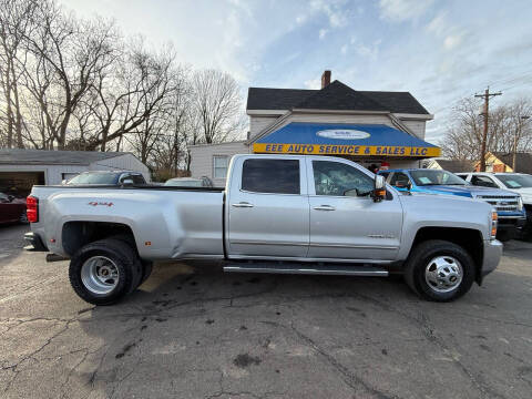 2015 Chevrolet Silverado 3500HD for sale at EEE AUTO SERVICES AND SALES LLC - CINCINNATI in Cincinnati OH