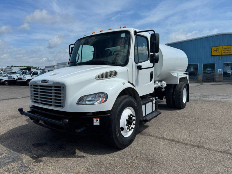 2023 Freightliner M2 106