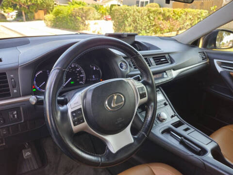 2012 Lexus CT 200h Premium