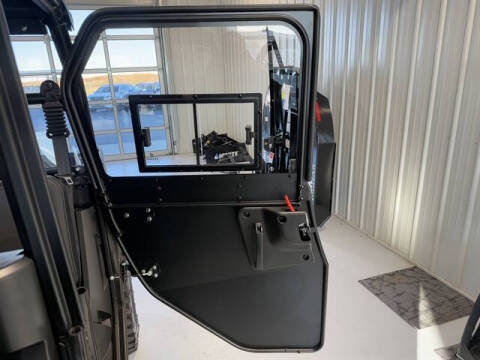 2025 Segway UT10 CREW