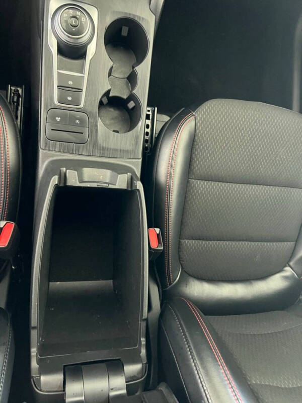 2024 Ford Escape ST-Line