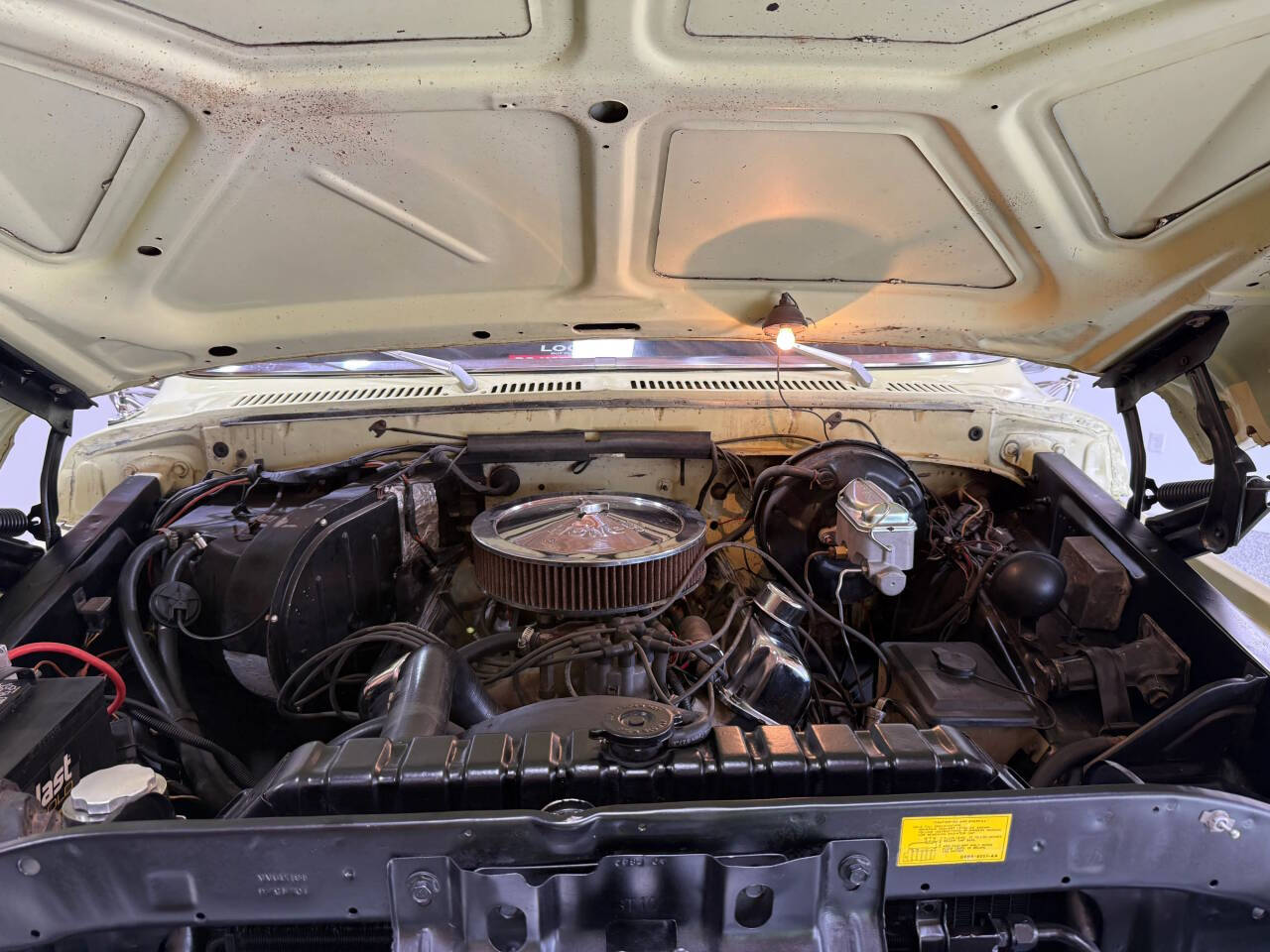 1976 Ford F-250 34