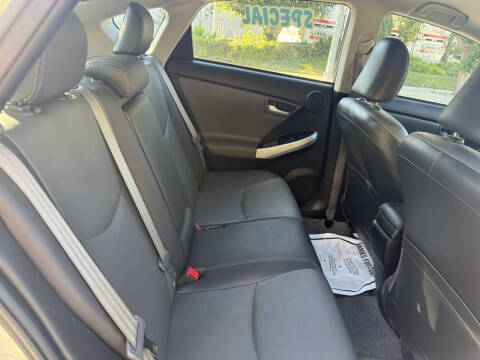 2012 Toyota Prius Two