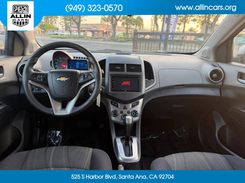 2013 Chevrolet Sonic LT Auto