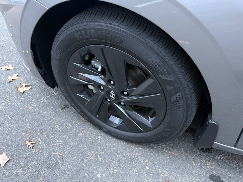 2023 Hyundai Elantra Hybrid Blue