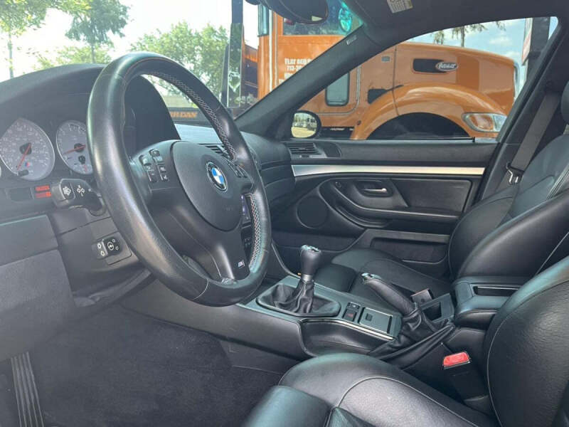 2003 BMW M5