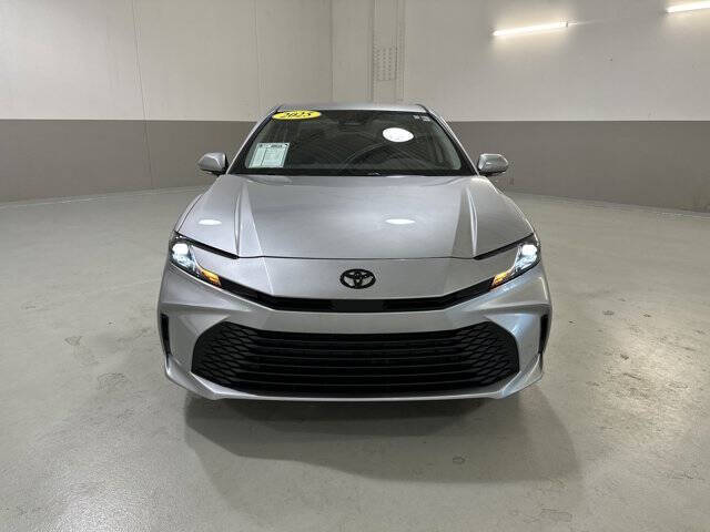 Used 2025 Toyota Camry LE with VIN 4T1DAACK3SU591904 for sale in Kansas City