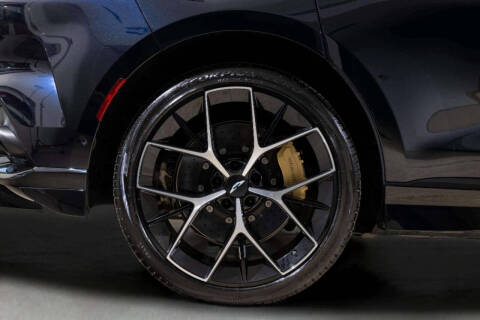 2025 Aston Martin DBX 707