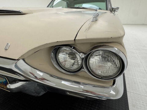 1964 Ford Thunderbird