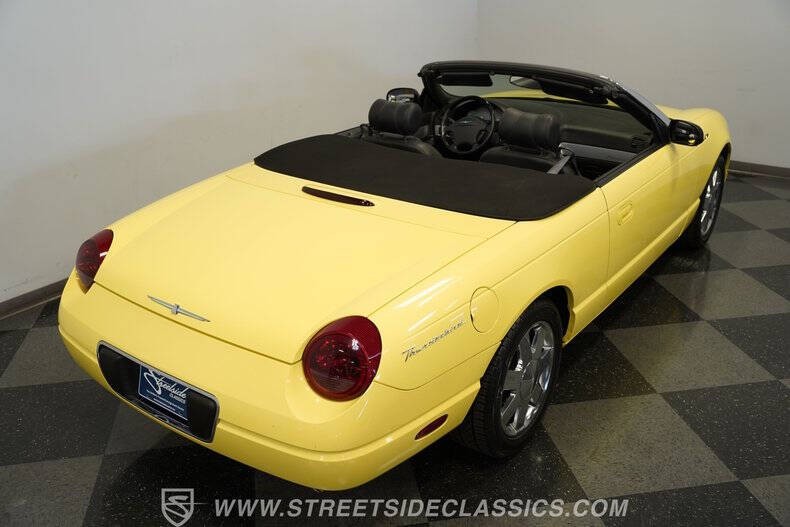 2002 Ford Thunderbird Deluxe
