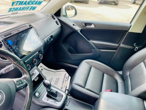 2017 Volkswagen Tiguan 2.0T Wolfsburg Edition 4Motion