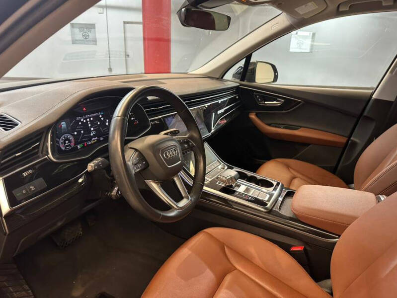 2023 Audi Q7 quattro Premium 55 TFSI