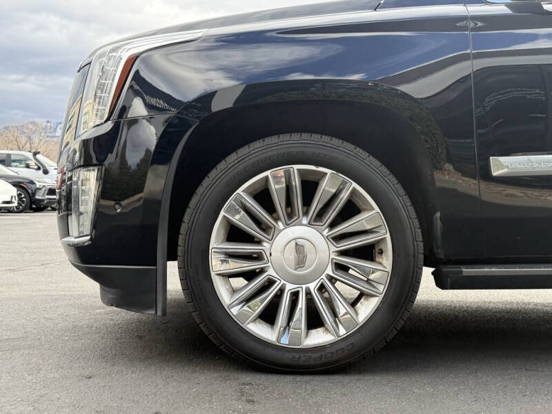 2017 Cadillac Escalade ESV Platinum