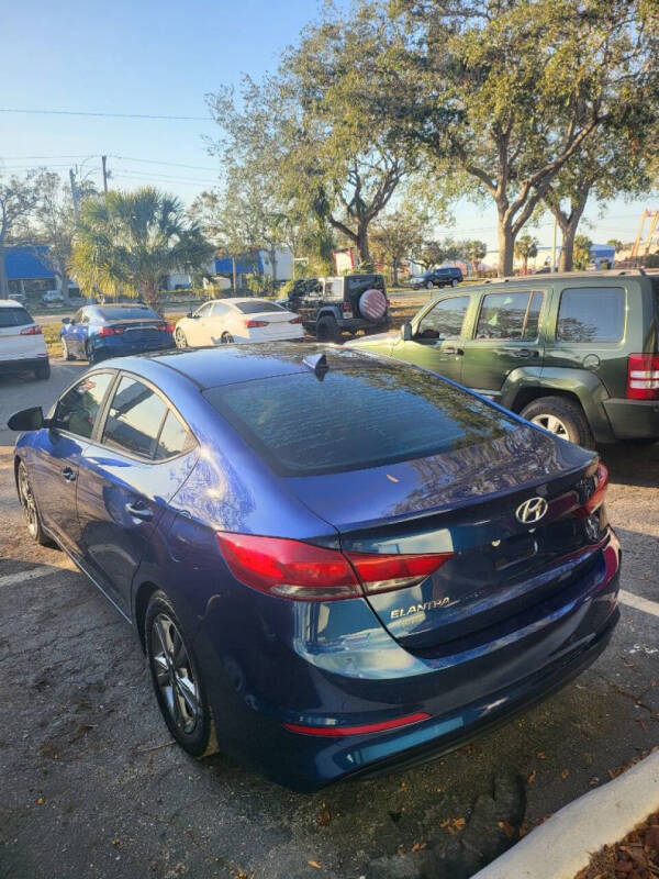 2018 Hyundai Elantra
