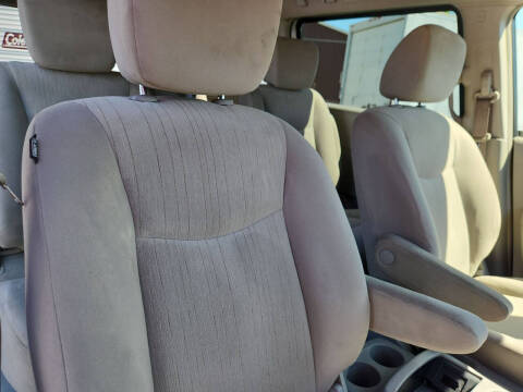 2017 Nissan Quest SV