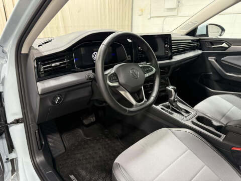 2025 Volkswagen Jetta SE