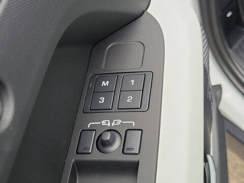 2024 Land Rover Defender 110 V8 P500 SE