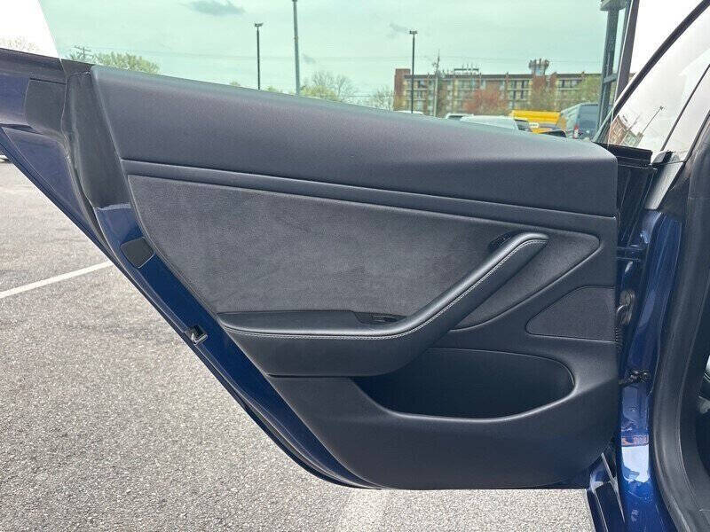 2019 Tesla Model 3 Standard Range Plus