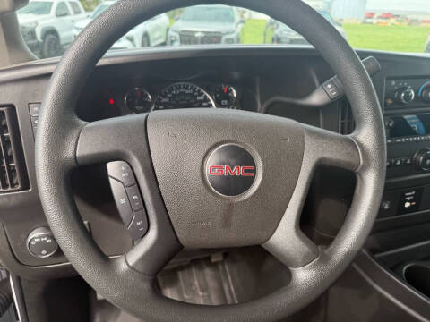 2022 GMC Savana 2500