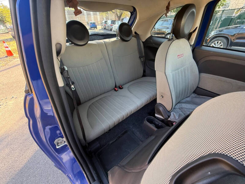 2012 FIAT 500 Lounge