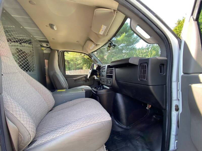 2017 Chevrolet Express 2500