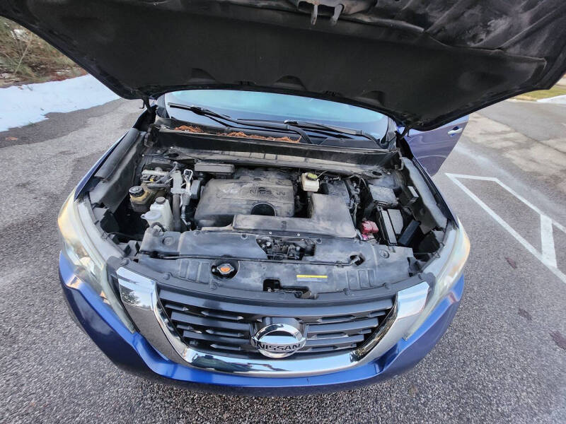 2017 Nissan Pathfinder SV