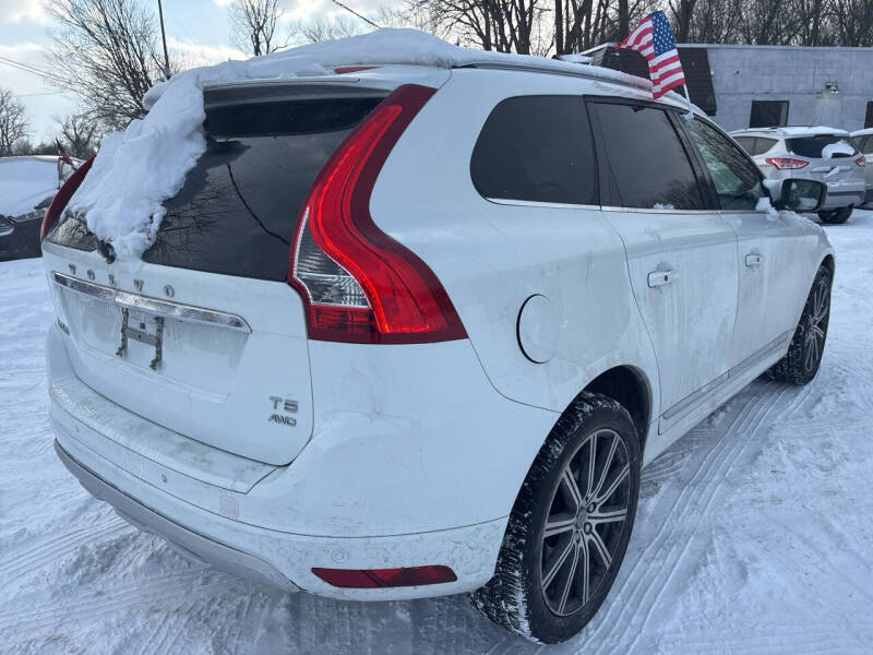 2016 Volvo XC60 T5 Platinum