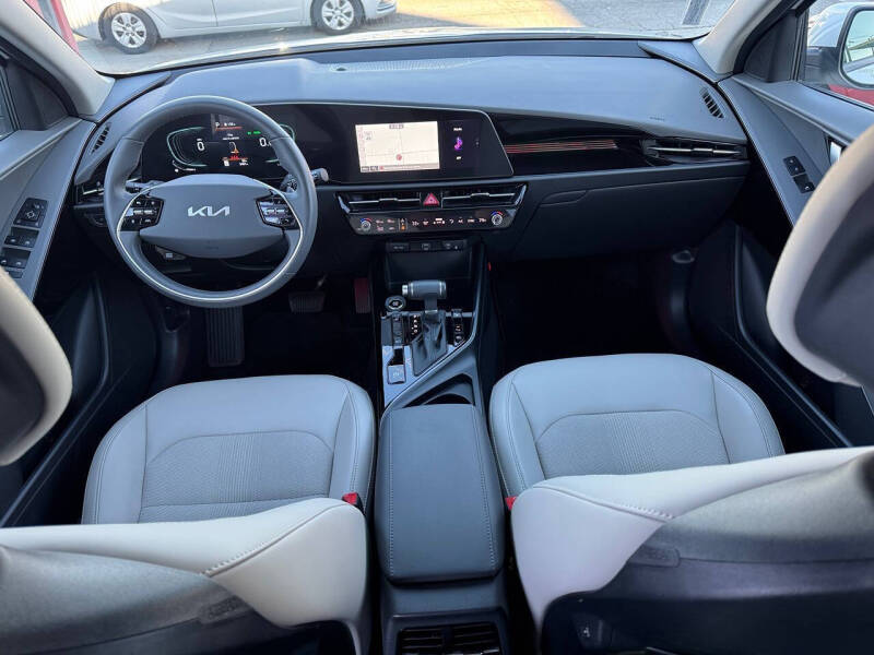 2025 Kia Niro EX