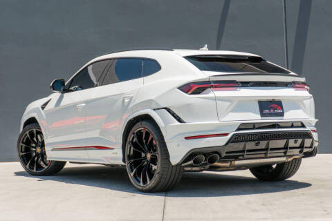 2023 Lamborghini Urus S