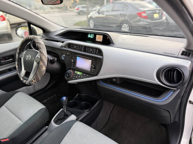 2012 Toyota Prius c One