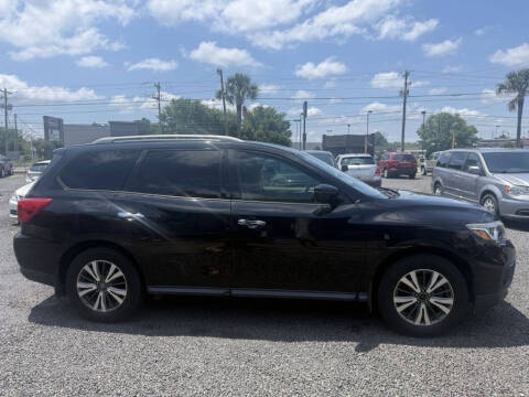 2017 Nissan Pathfinder S