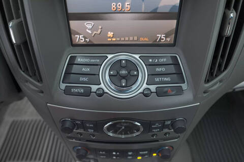 2011 Infiniti G37 Coupe x