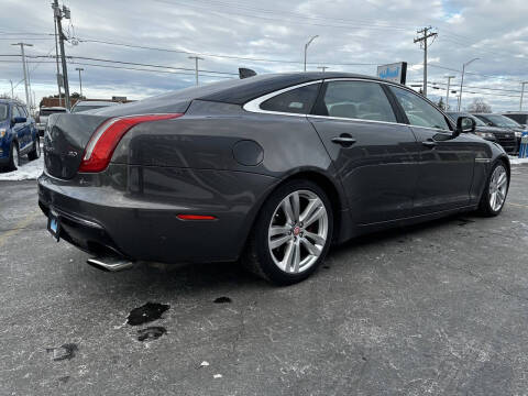 2016 Jaguar XJL Portfolio