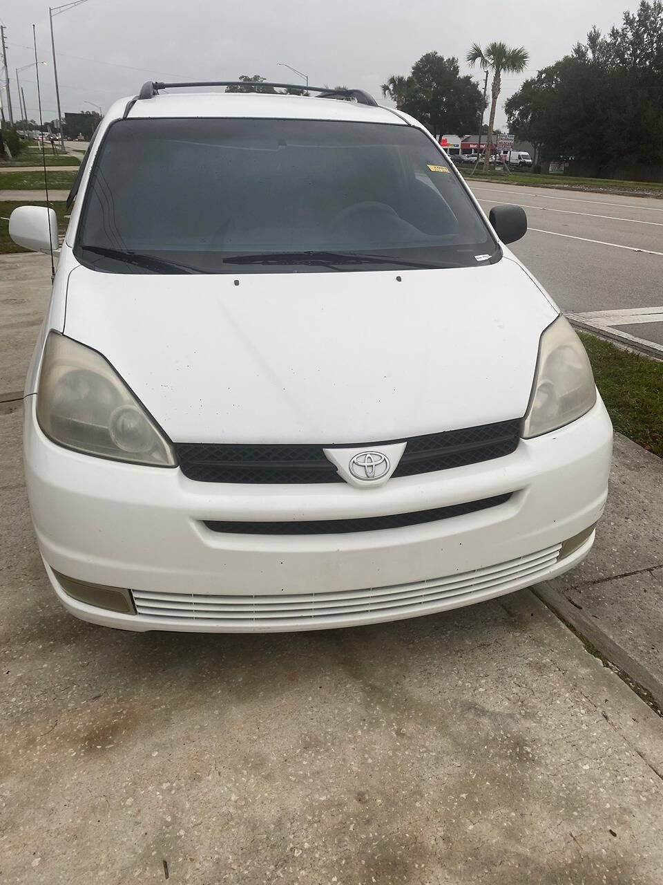 2004 Toyota Sienna for sale at AFFORDABLE IMPORT AUTO INC in Longwood, FL