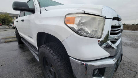 2017 Toyota Tundra SR5