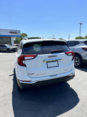 2023 GMC Terrain SLT