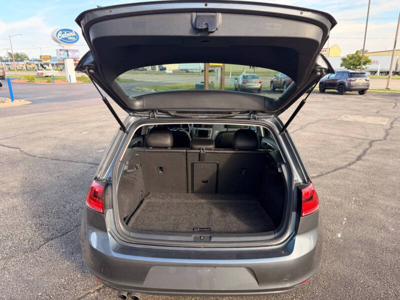2017 Volkswagen Golf TSI Wolfsburg Edition