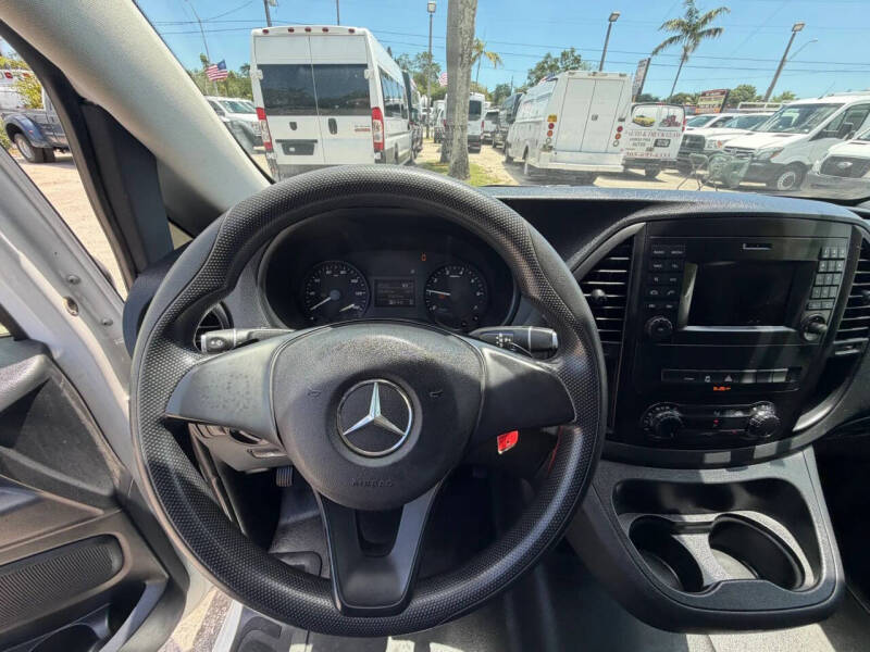 2020 Mercedes-Benz Metris
