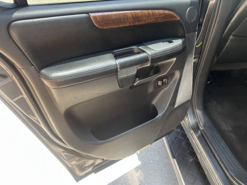 2011 Nissan Armada Platinum