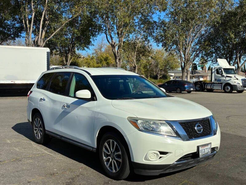 2016 Nissan Pathfinder S