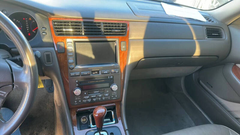 2004 Acura RL 3.5 w/Navi